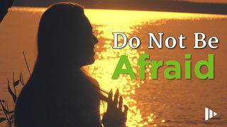 Do Not Be Afraid: Devotions From Time Of Grace Книга Суддів 6:23 Свята Біблія: Сучасною мовою