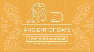 Ancient of Days: A Study in Daniel ダニエル書 7:13 Colloquial Japanese (1955)