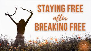 Staying Free After Breaking Free யோபு 22:21-22 இண்டியன் ரிவைஸ்டு வெர்ஸன் (IRV) - தமிழ்